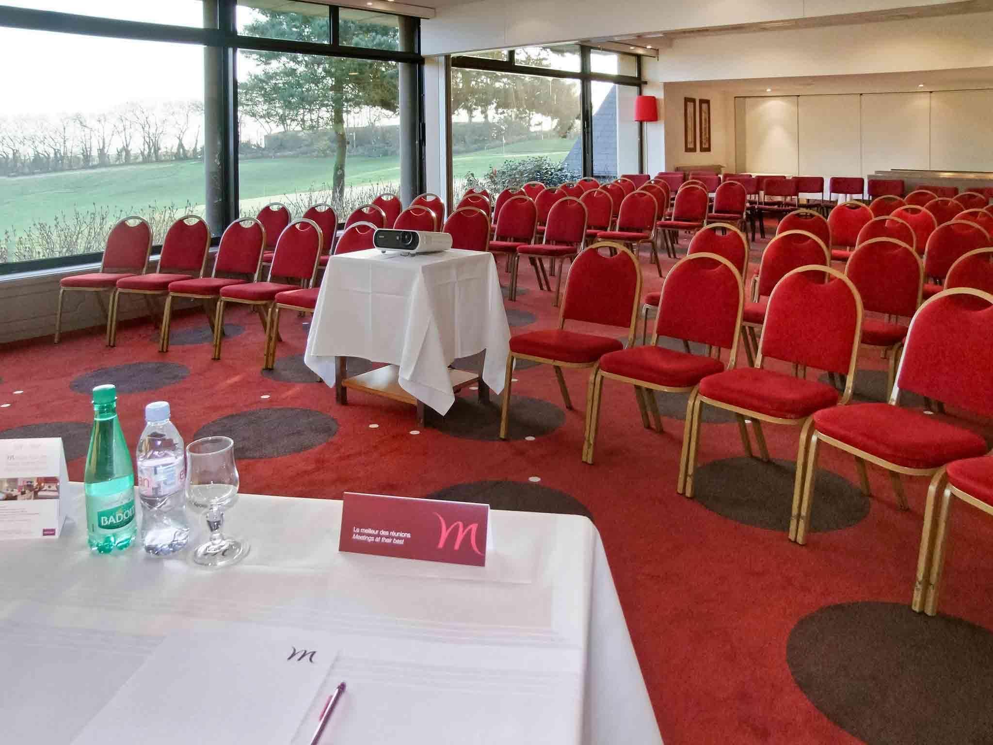 Mercure Bayeux Omaha Port-en-Bessin-Huppain