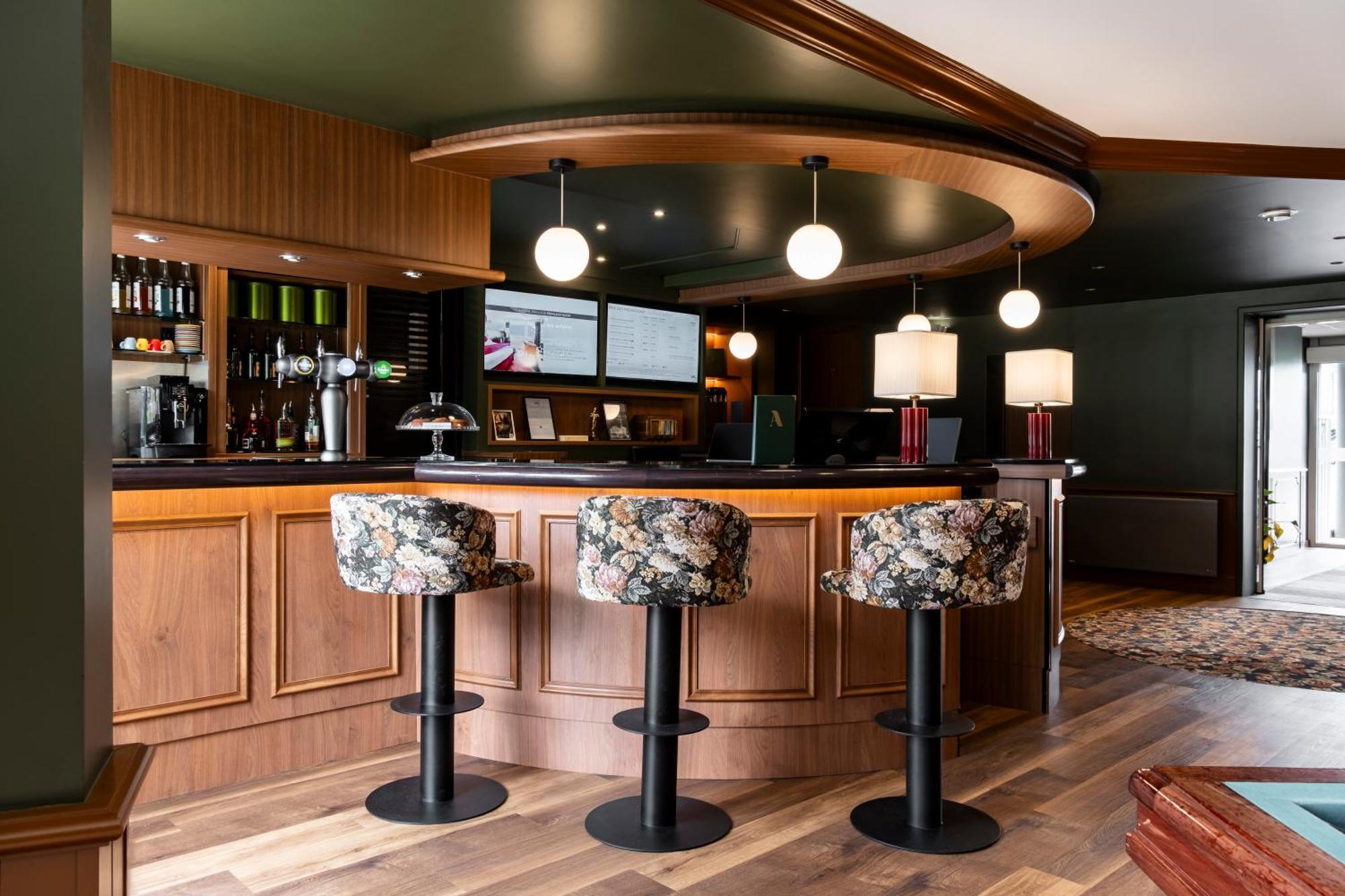 Hotel Mercure Bayeux Omaha Port-en-Bessin-Huppain